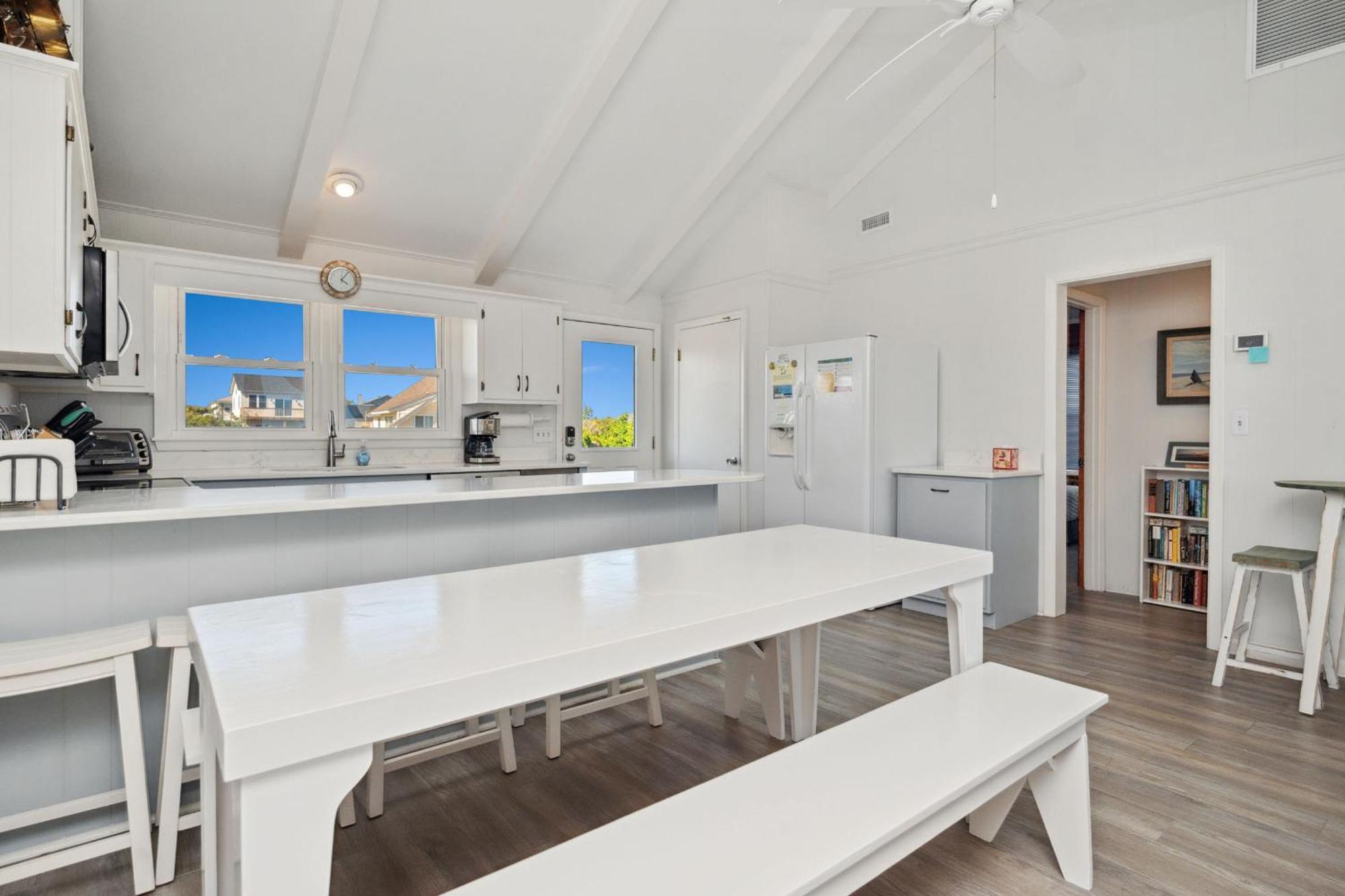 Re-Juvenated Oak Island Exterior foto