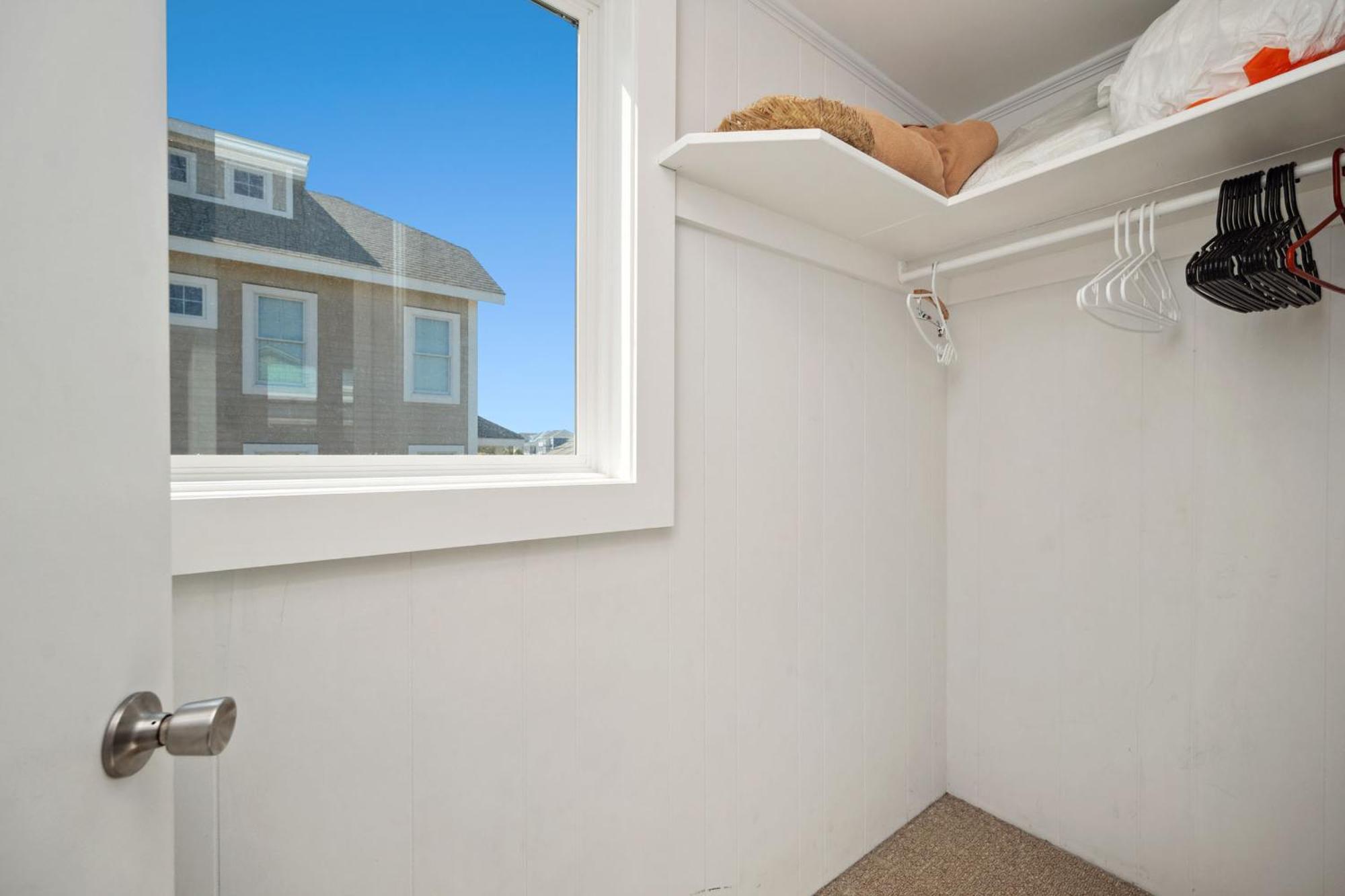 Re-Juvenated Oak Island Exterior foto