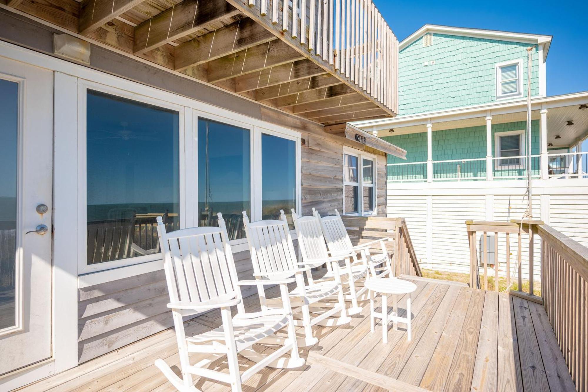 Re-Juvenated Oak Island Exterior foto