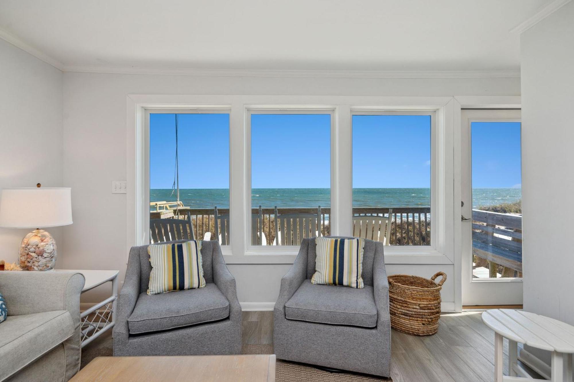 Re-Juvenated Oak Island Exterior foto