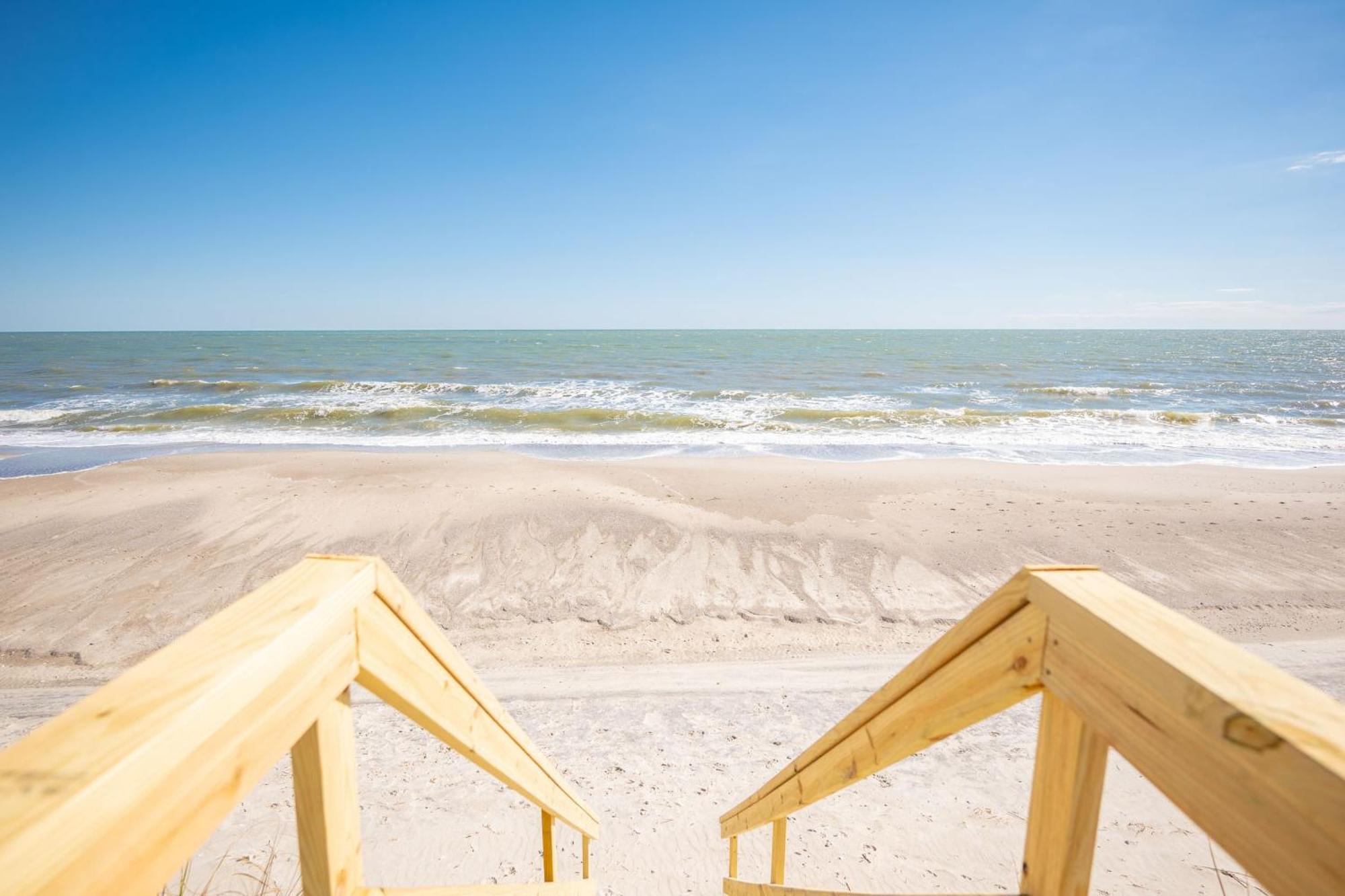 Re-Juvenated Oak Island Exterior foto
