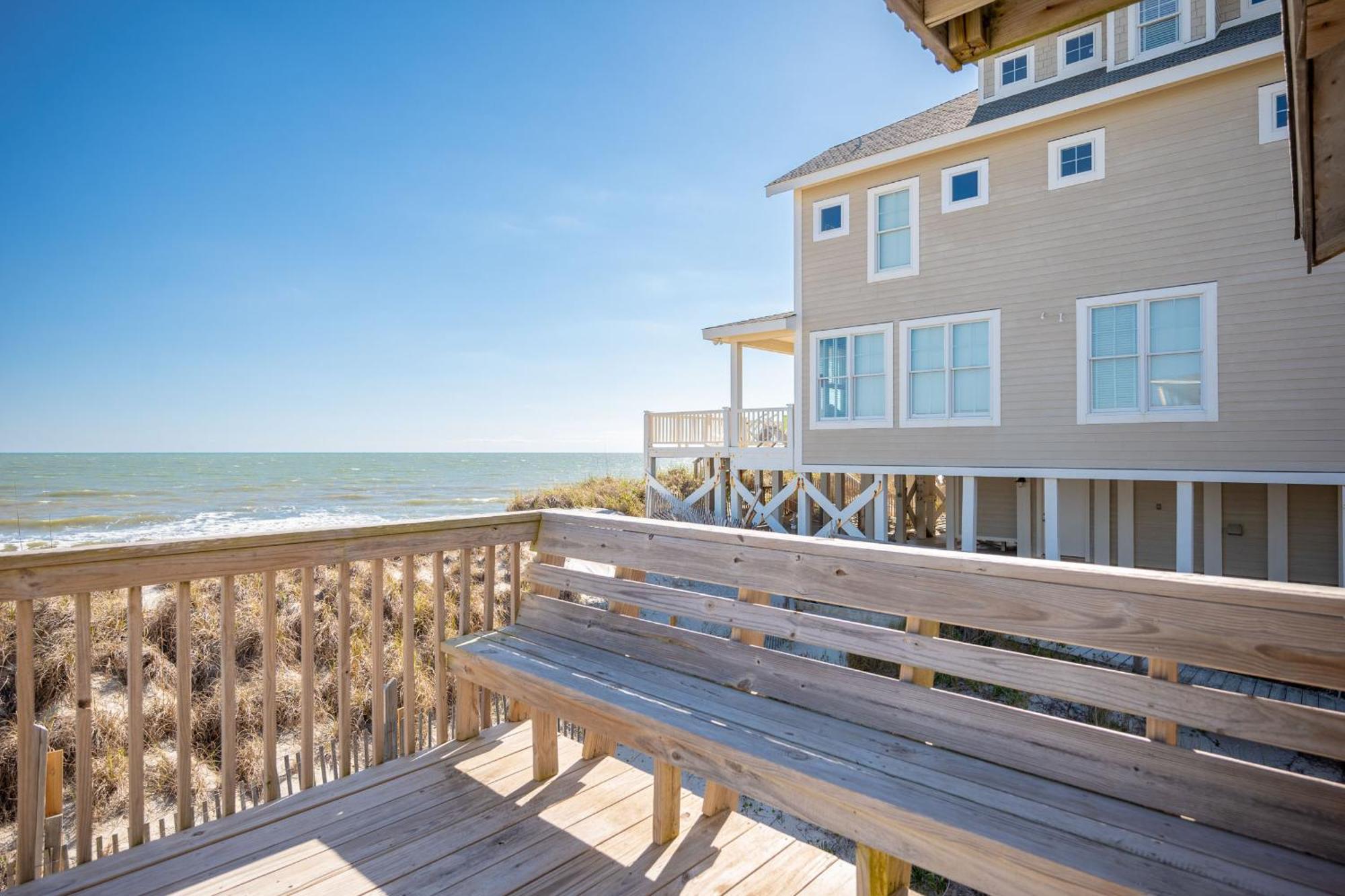 Re-Juvenated Oak Island Exterior foto