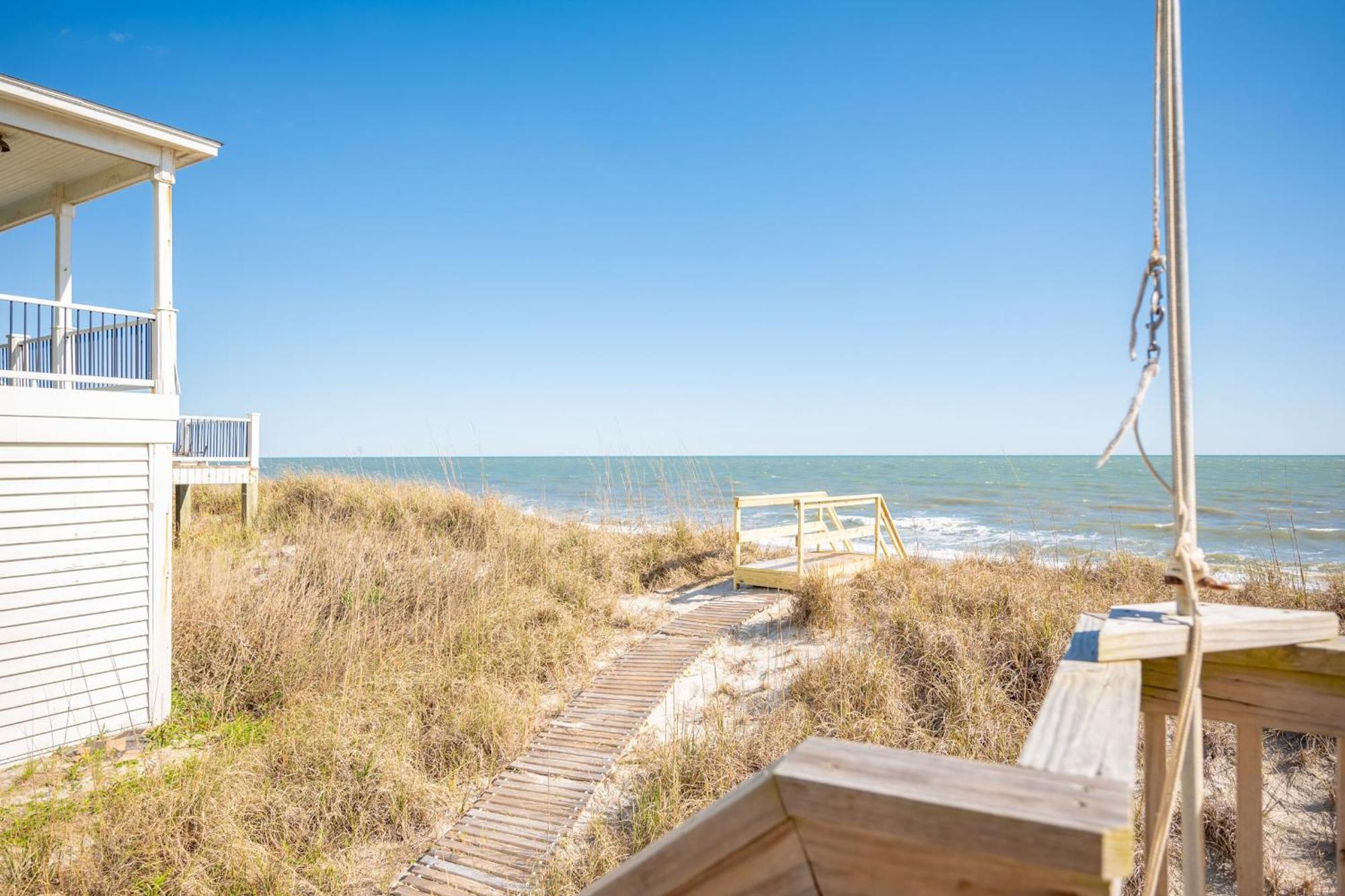 Re-Juvenated Oak Island Exterior foto