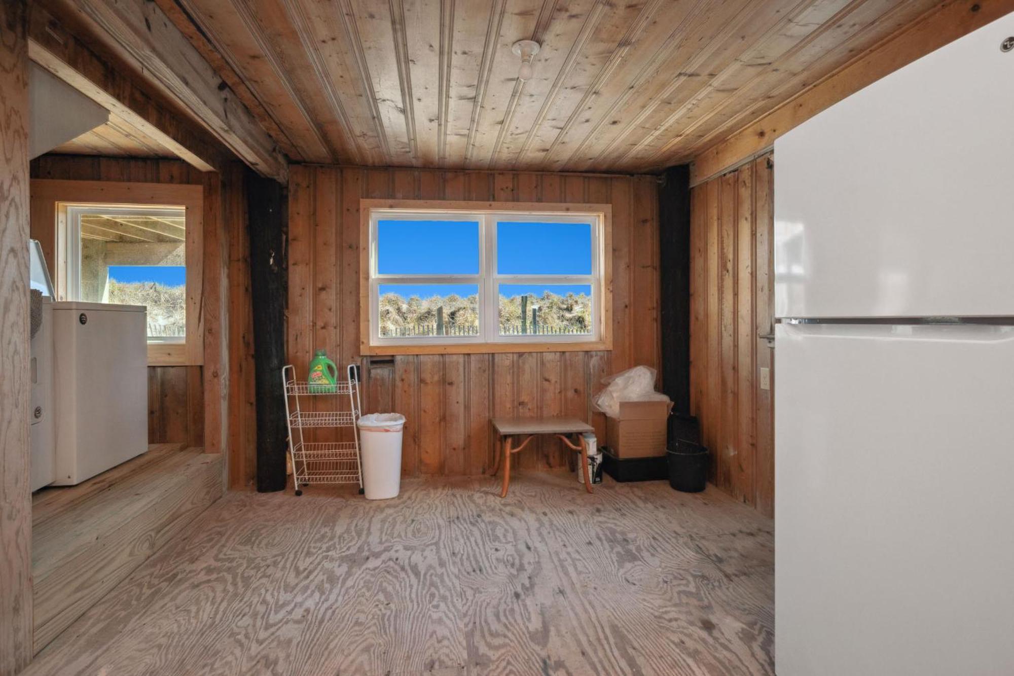 Re-Juvenated Oak Island Exterior foto