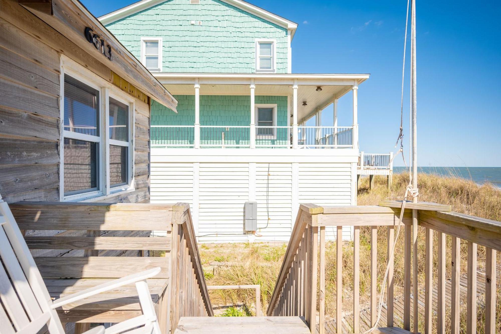 Re-Juvenated Oak Island Exterior foto