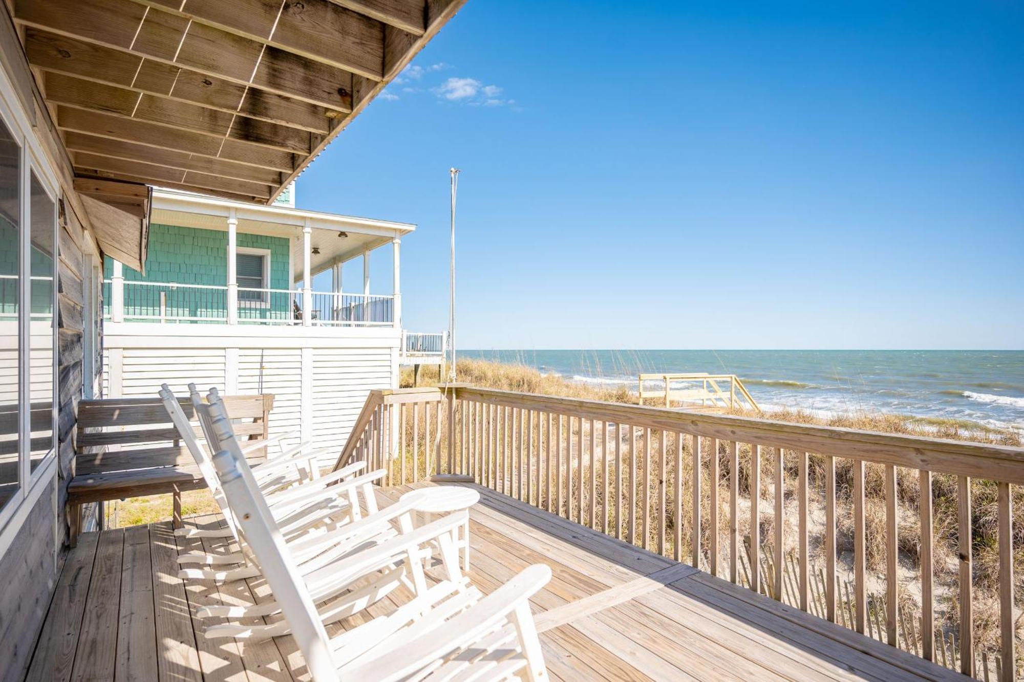 Re-Juvenated Oak Island Exterior foto
