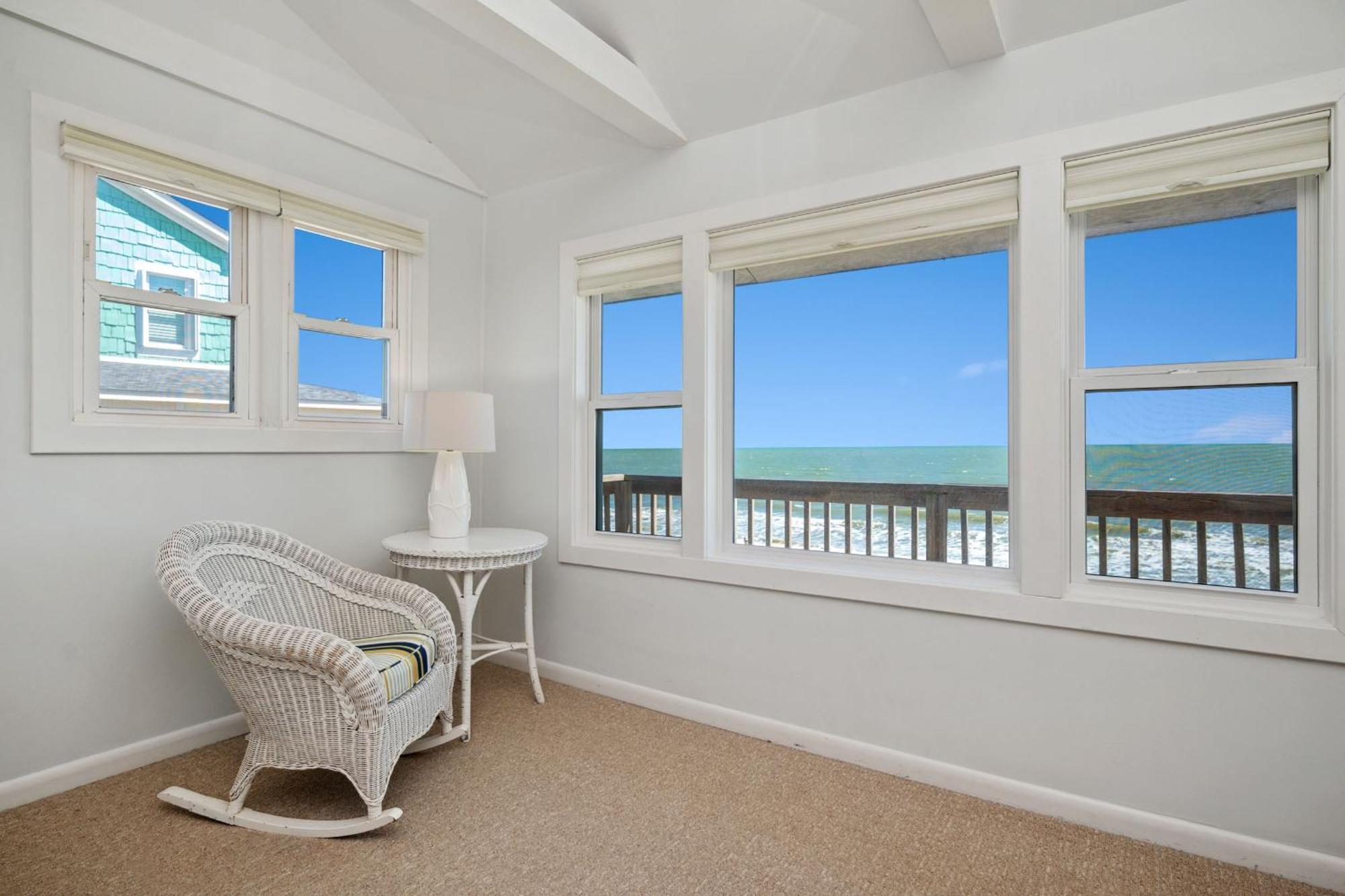 Re-Juvenated Oak Island Exterior foto
